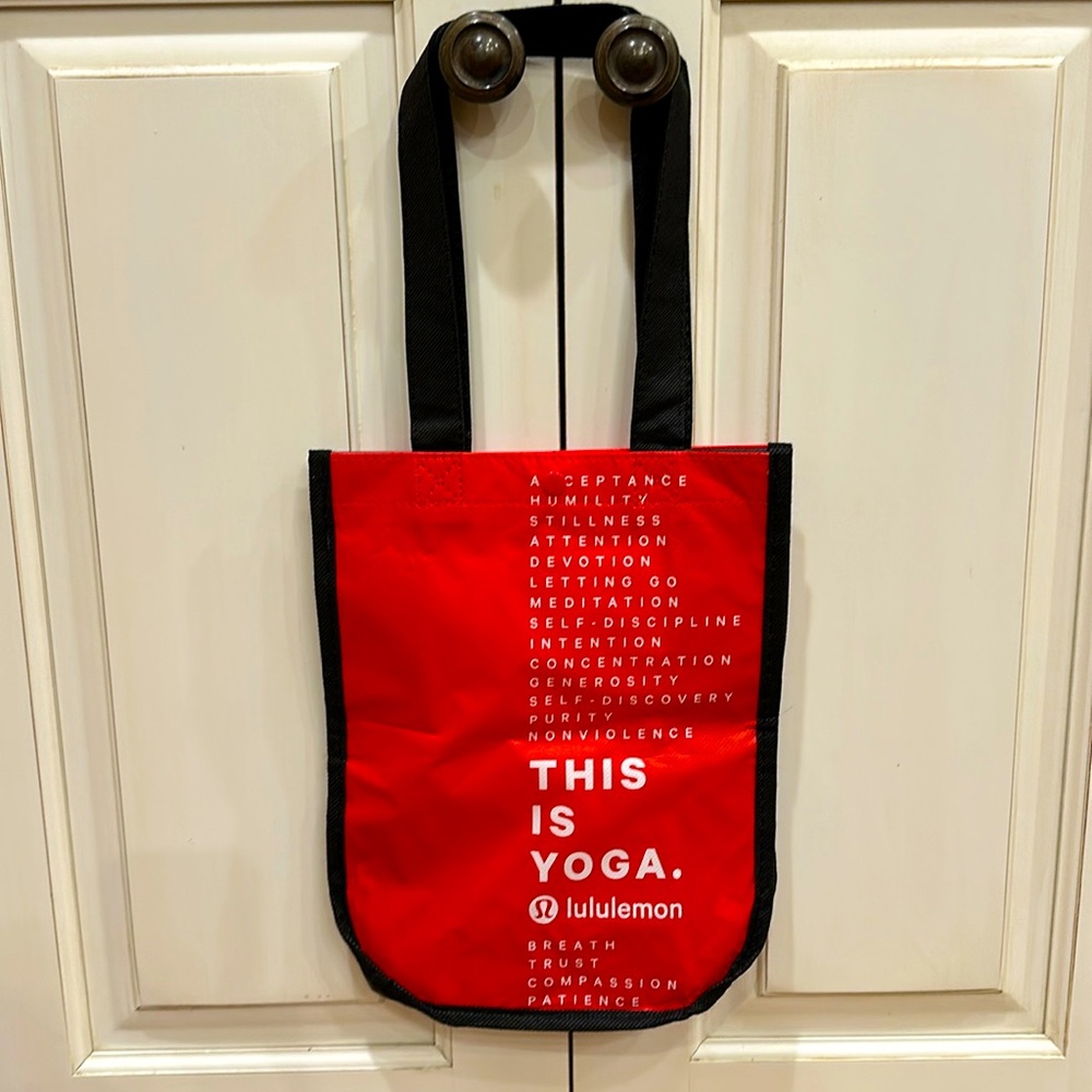 NEW LULULEMON REUSABLE THIS IS YOGA TOTE BAG WITH BLACK HANDLES AND SNAP CLOSURE